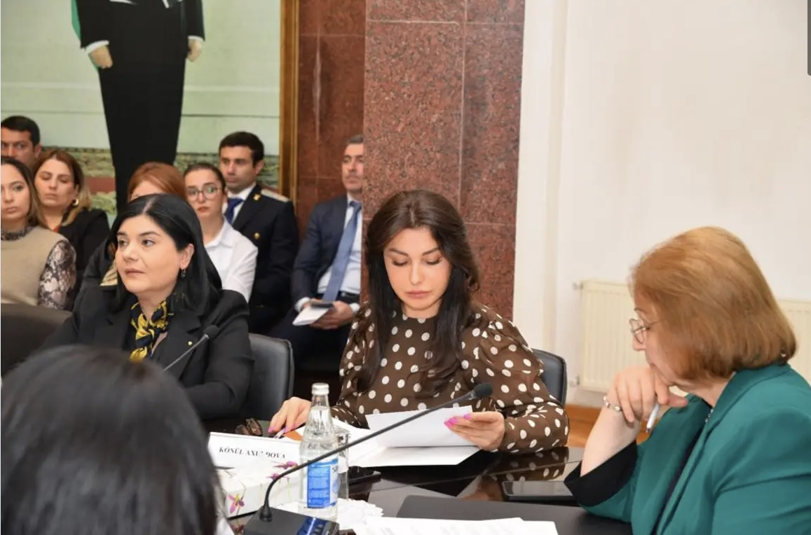 Suraxanıda məişət zorakılığı ilə mübarizəyə dair tədbir keçirilib