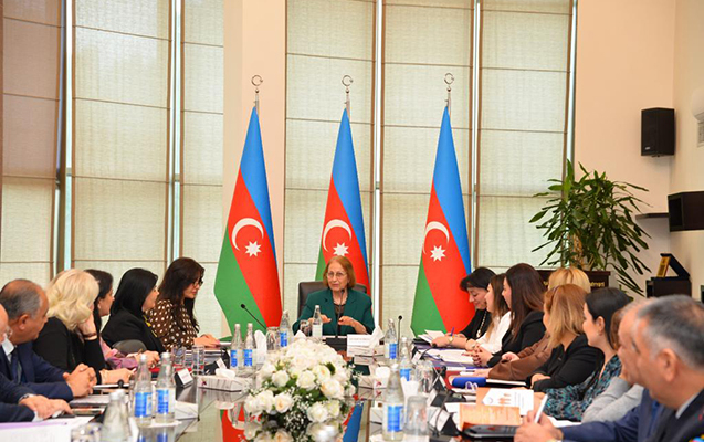 Suraxanıda məişət zorakılığı ilə mübarizəyə dair tədbir keçirilib
