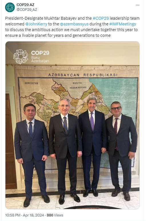 Con Kerri Vaşinqtondakı Azərbaycan səfirliyində olub - FOTO