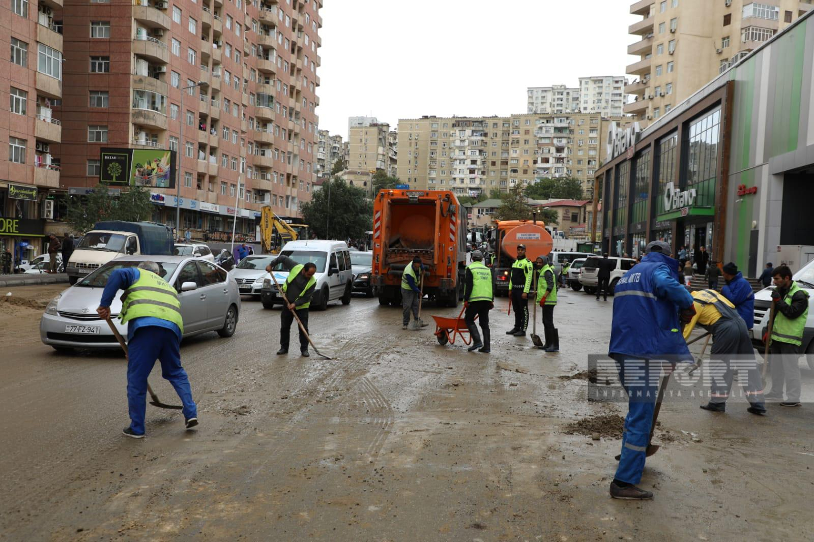 Bakıda qəza baş verən yerdən su tamamilə çəkilib - FOTO