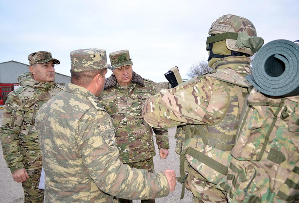 Azərbaycan Ordusunun Baş Qərargah rəisi hərbi hissələrin döyüş hazırlığını yoxlayıb