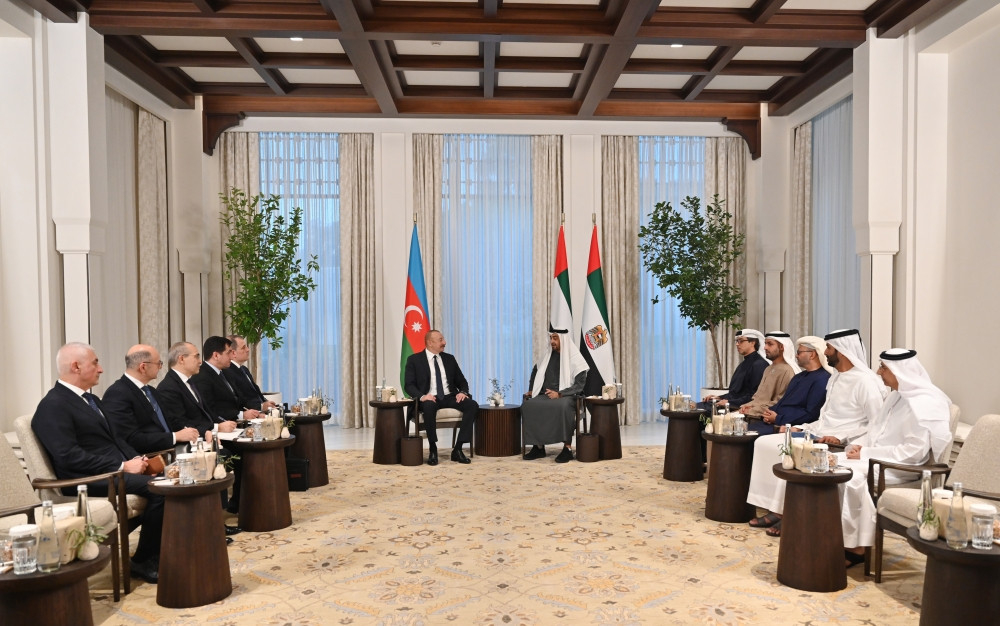 Prezident İlham Əliyev BƏƏ Prezidenti Şeyx Məhəmməd bin Zayed Al Nəhyan ilə görüşüb