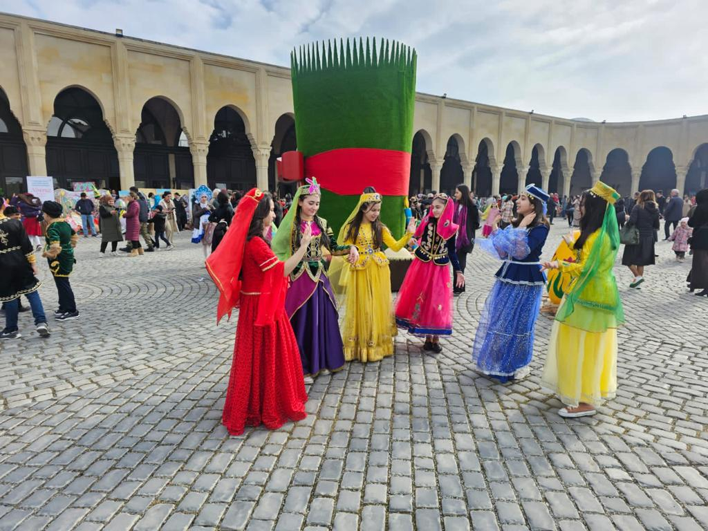 Novruz bayramı Suraxanıda təntənə ilə qeyd olunub - FOTO