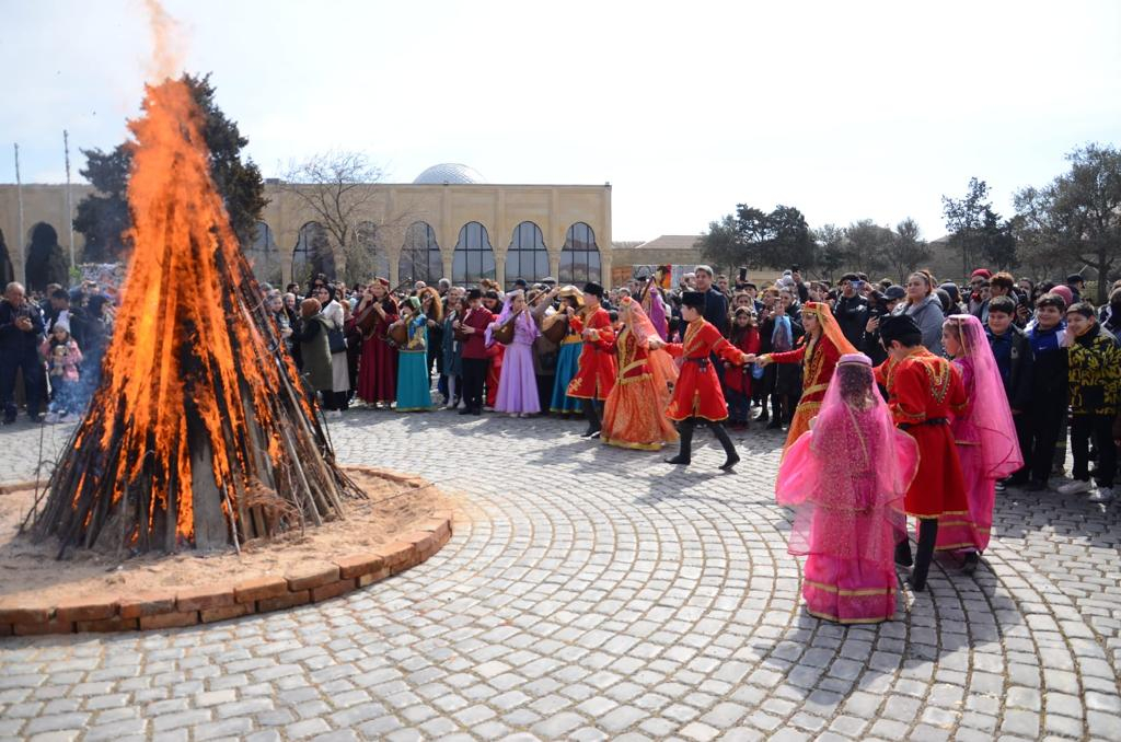 Novruz bayramı Suraxanıda təntənə ilə qeyd olunub - FOTO