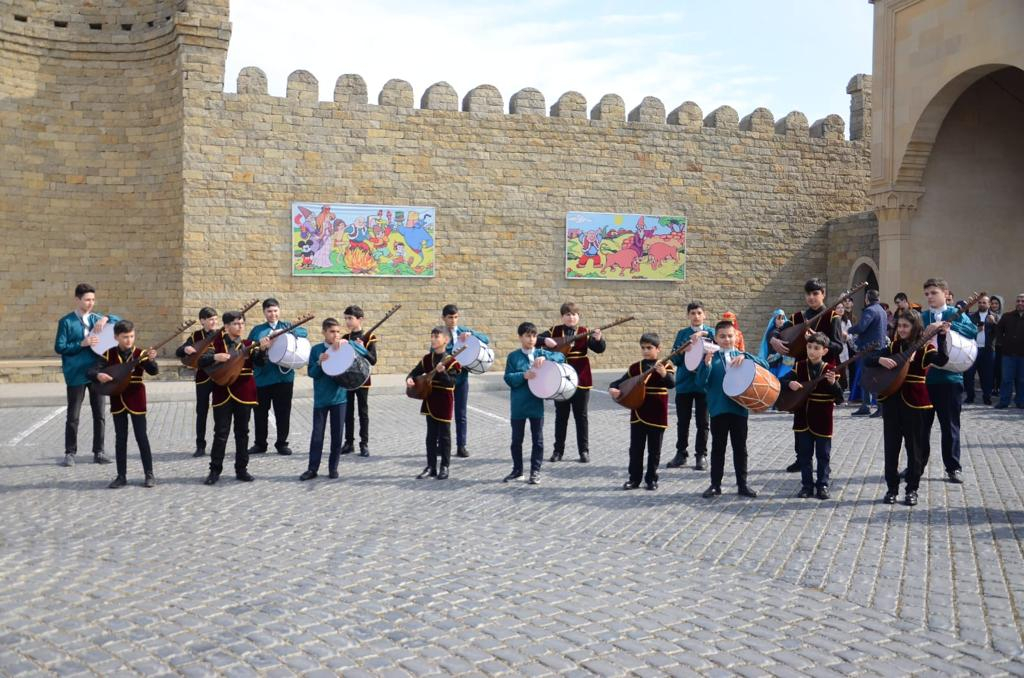Novruz bayramı Suraxanıda təntənə ilə qeyd olunub - FOTO