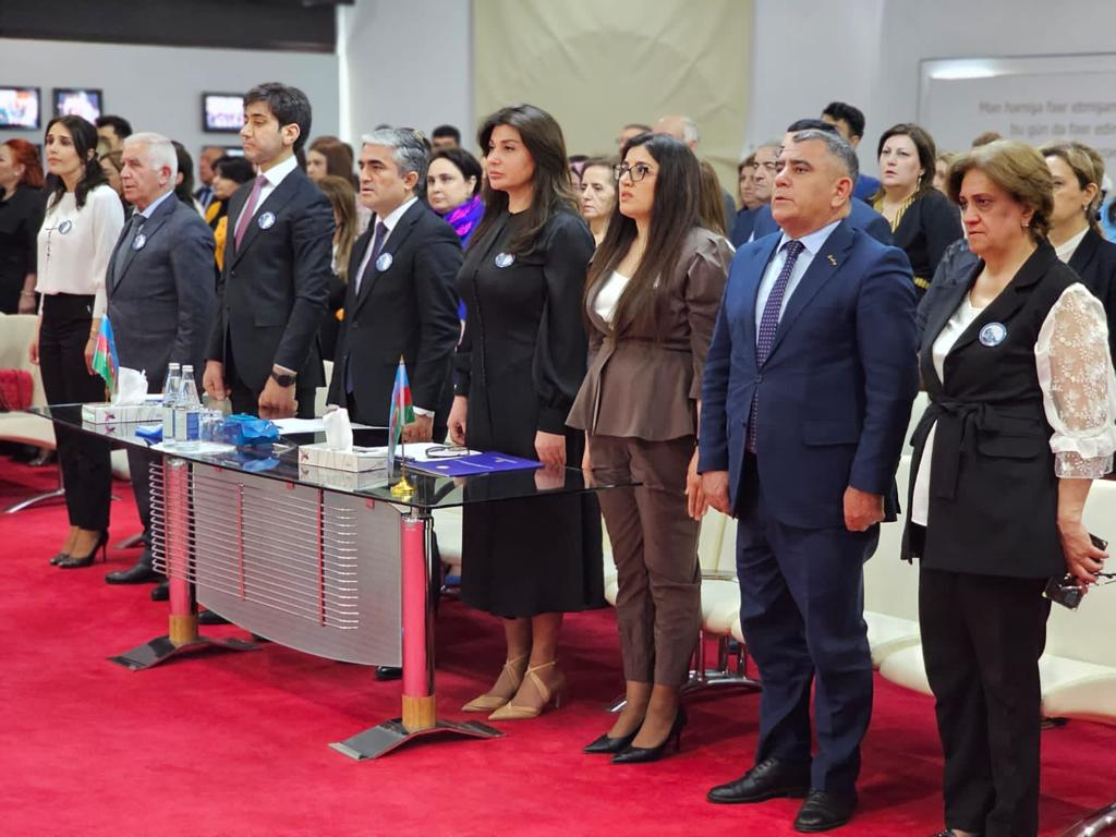 Ümummilli Lider Heydər Əliyevin anadan olmasının 100 illik yubileyi münasibətilə elmi-praktik konfrans keçirilib
