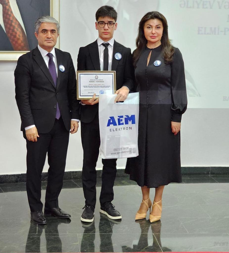 Ümummilli Lider Heydər Əliyevin anadan olmasının 100 illik yubileyi münasibətilə elmi-praktik konfrans keçirilib