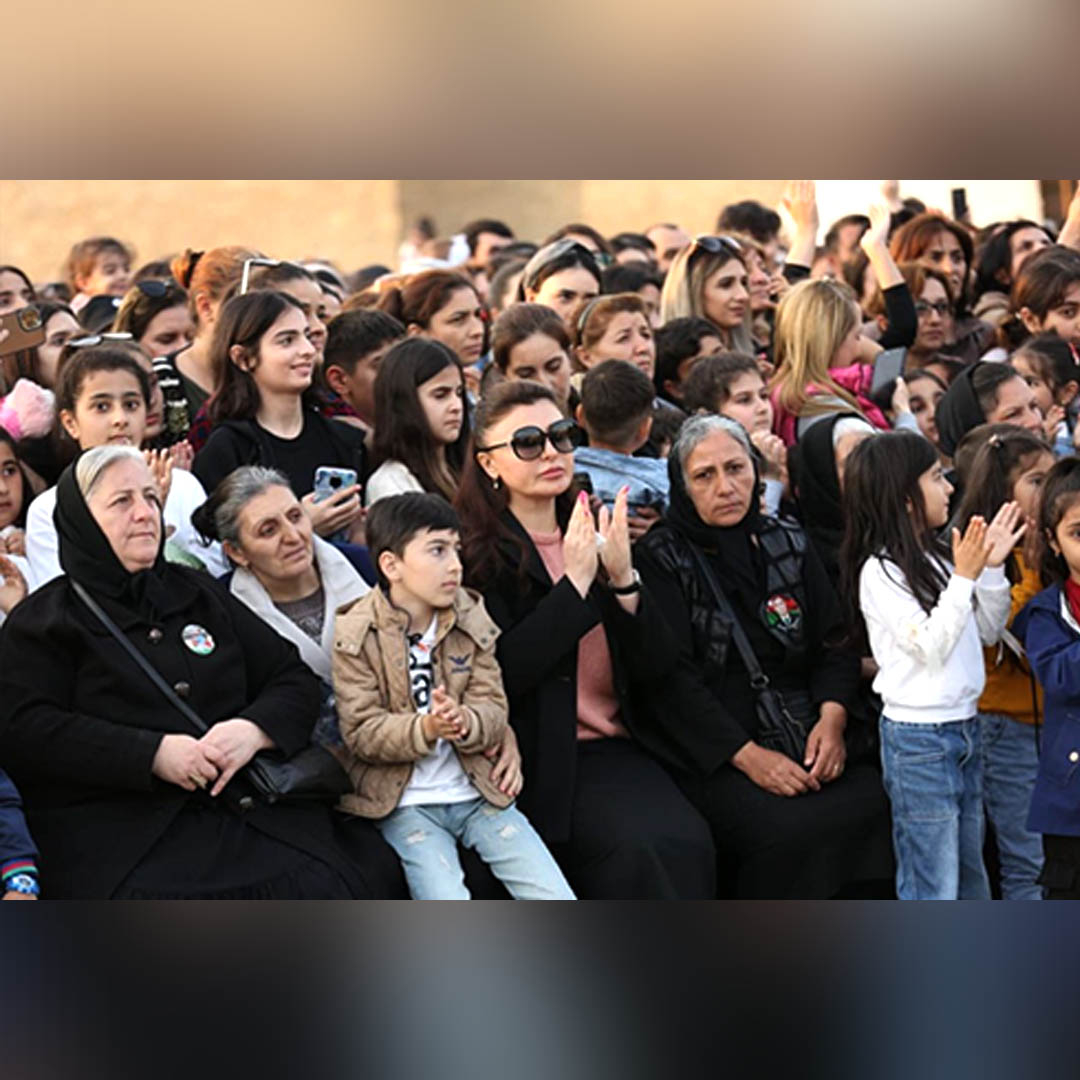 Suraxanıda Ulu Öndərin 100 illik yubileyi ilə əlaqədar möhtəşəm konsert proqramı və atəşfəşanlıq keçirilib