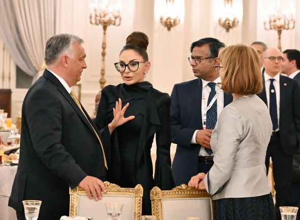 Ərdoğan səlahiyyətlərinin icrasına başlama mərasiminin iştirakçılarının şərəfinə şam yeməyi verib