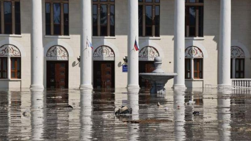 Rəsmi Kiyev: Rusiya Ukraynada mühüm bəndi dağıdıb - FOTO