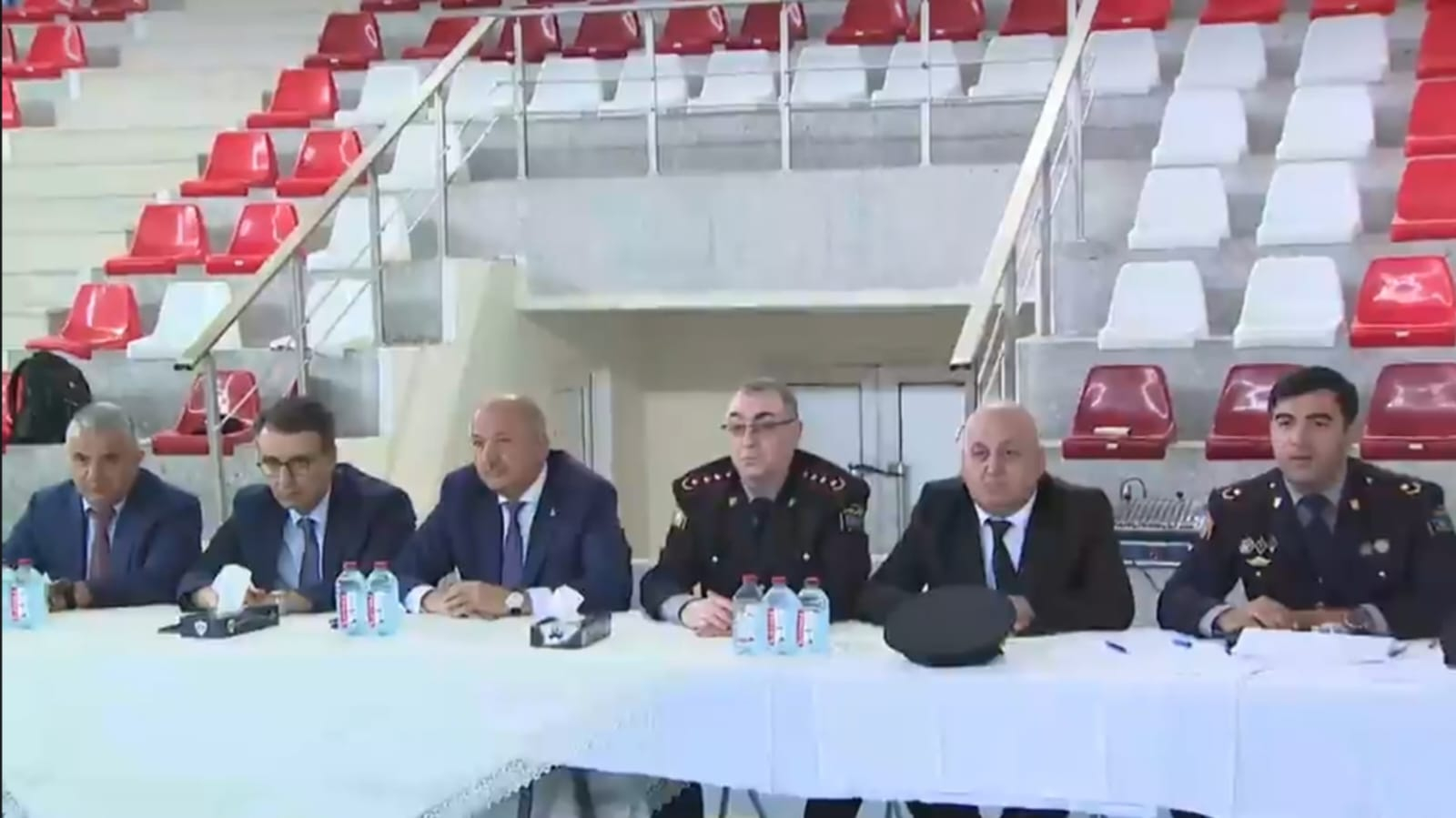 Suraxanıda polis əməkdaşları arasında Ulu Öndərin 100 illik yubileyinə həsr olunmuş yarış keçirilib