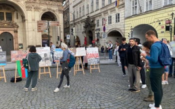 Dünya azərbaycanlıları Ermənistanın müharibə cinayətlərinə etiraz olaraq aksiyalar keçiriblər