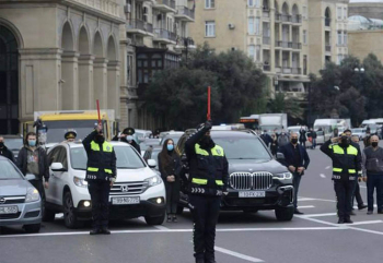 20 Yanvar şəhidlərinin xatirəsi bir dəqiqəlik sükutla yad olunub