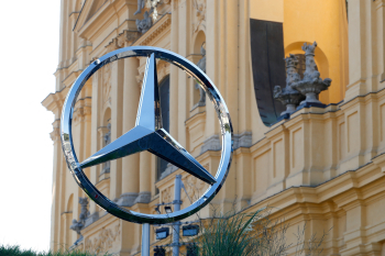 “Mercedes-Benz” bütün dünyadan 250 min avtomobili geri çağırır