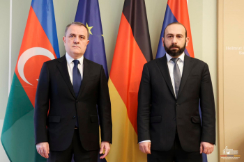 Azərbaycan və Ermənistan XİN rəhbərlərinin görüşü başlayıb