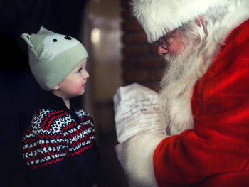 Şvartsenegger Santaya çevrilir