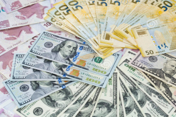 Ötən il Azərbaycana xaricdən 1,7 mlrd. dollar pul baratı daxil olub