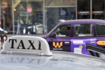 “Bolt” taksi şirkəti sifarişlərin qiymətini 10% qaldırıb