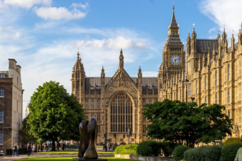 Böyük Britaniya parlamenti buraxılıb