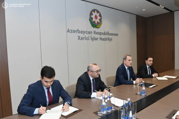 Ceyhun Bayramov Lui Bononu sülh gündəliyi üzrə əldə olunan son inkişaf barədə məlumatlandırıb