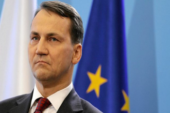 Radoslav Sikorski: Polşa Rusiya raketlərinin vurulmasını nəzərdən keçirir