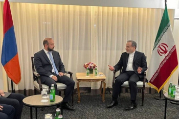 İran və Ermənistan XİN rəhbərləri regional məsələləri müzakirə edib