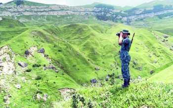 İndiki mürəkkəb geosiyasi vəziyyətdə işimizi ehtiyatlı tutmalıyıq