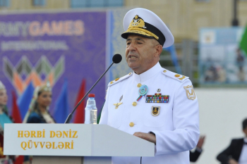 Sübhan Bəkirova vitse-admiral rütbəsi verilib