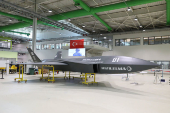 Ərdoğan: “Türkiyə ilk pilotsuz qırıcının istehsalına başlayır”