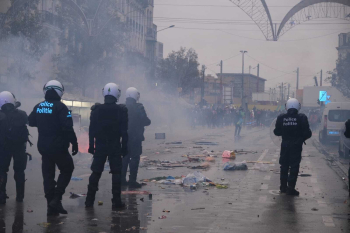 Belçikanın məğlubiyyətindən sonra Brüsseldə iğtişaşlar baş verib - FOTO