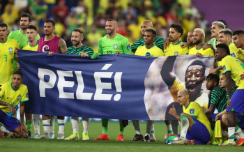 DÇ-2022: Braziliyalı futbolçular qələbəni Peleye həsr ediblər