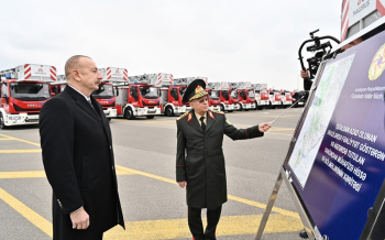 Prezident yeni alınmış xüsusi təyinatlı texnikalar və təcili tibbi yardım avtomobilləri ilə tanış olub