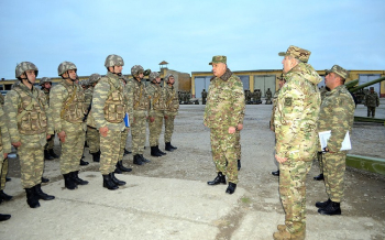 Azərbaycan Ordusunun Baş Qərargah rəisi hərbi hissələrin döyüş hazırlığını yoxlayıb