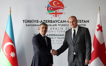 Azərbaycan və Gürcüstanın müdafiə nazirləri regional təhlükəsizliyi müzakirə edib