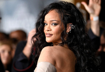 Dünya ulduzu Rihanna 7 illik fasilədən sonra yenidən səhnəyə qayıdır