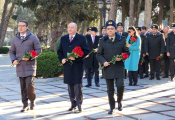 SHXÇDX yaradılmasının 11-ci ildönümü münasibətilə Ulu Öndərin abidəsini ziyarət