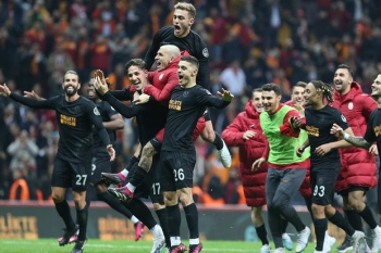 “Qalatasaray” ulduzlarını Bakıya gətirir