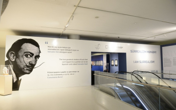 Salvador Dalinin “Sürrealizm mənəm” adlı sərgisinin açılışı olub