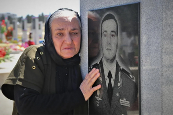 Polad Həşimovun anası: "Şəhidlərimiz bizim qəhrəmanlarımızdır"